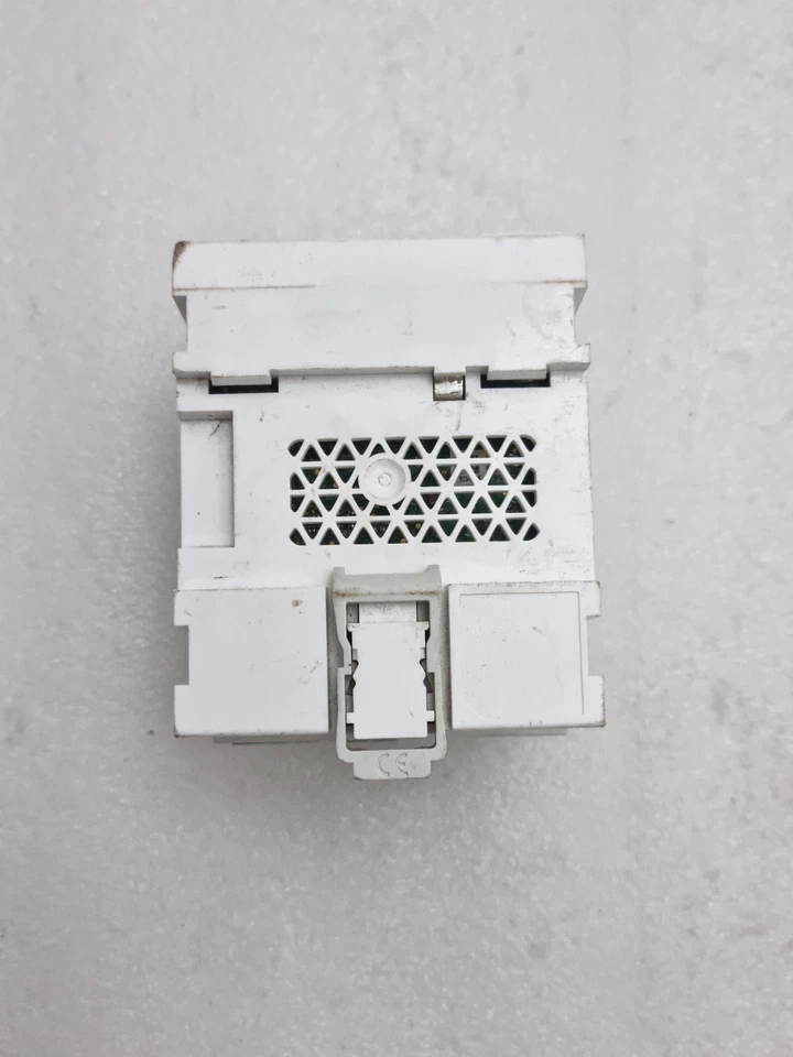 Schneider Electric LV434063 Input/Output Interface for LV Breaker 24Vdc LV434063